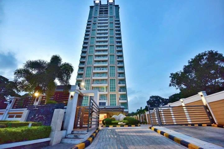 סבו Padgett Place Prime Suites מראה חיצוני תמונה