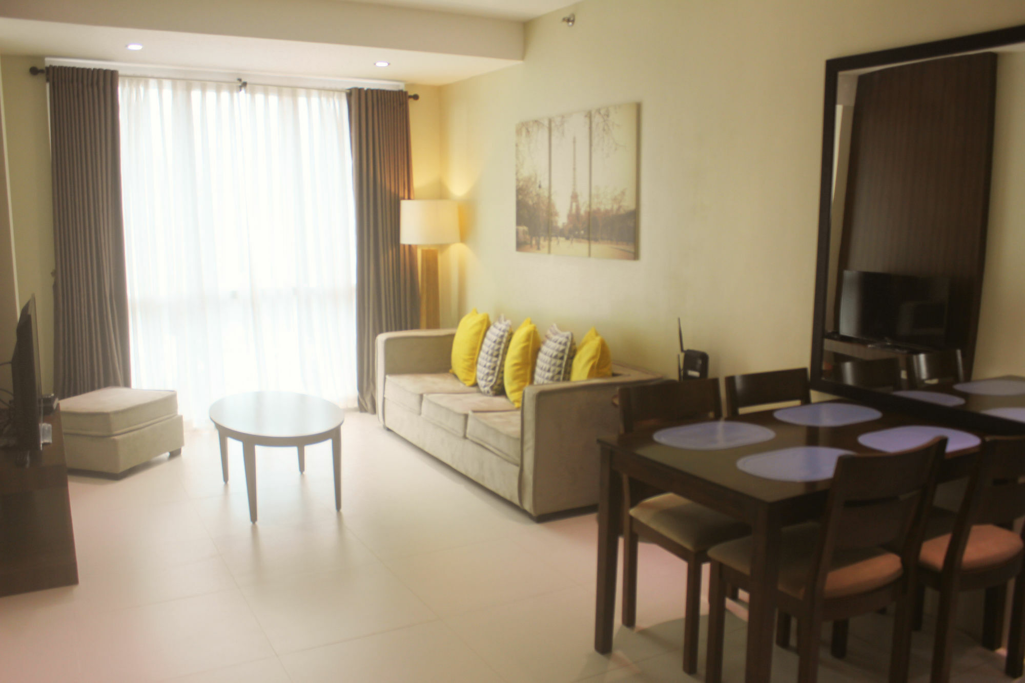 סבו Padgett Place Prime Suites מראה חיצוני תמונה