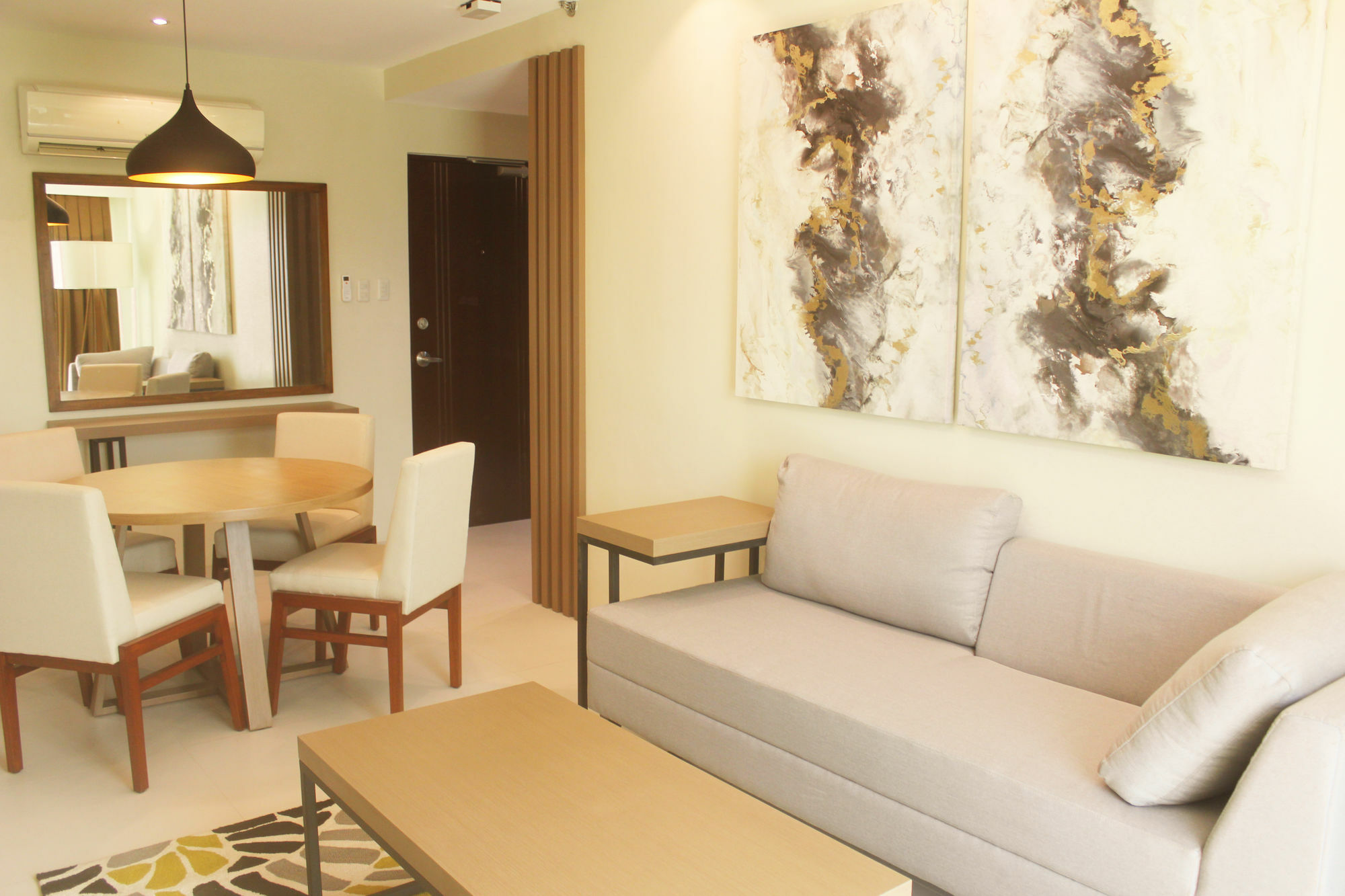 סבו Padgett Place Prime Suites מראה חיצוני תמונה