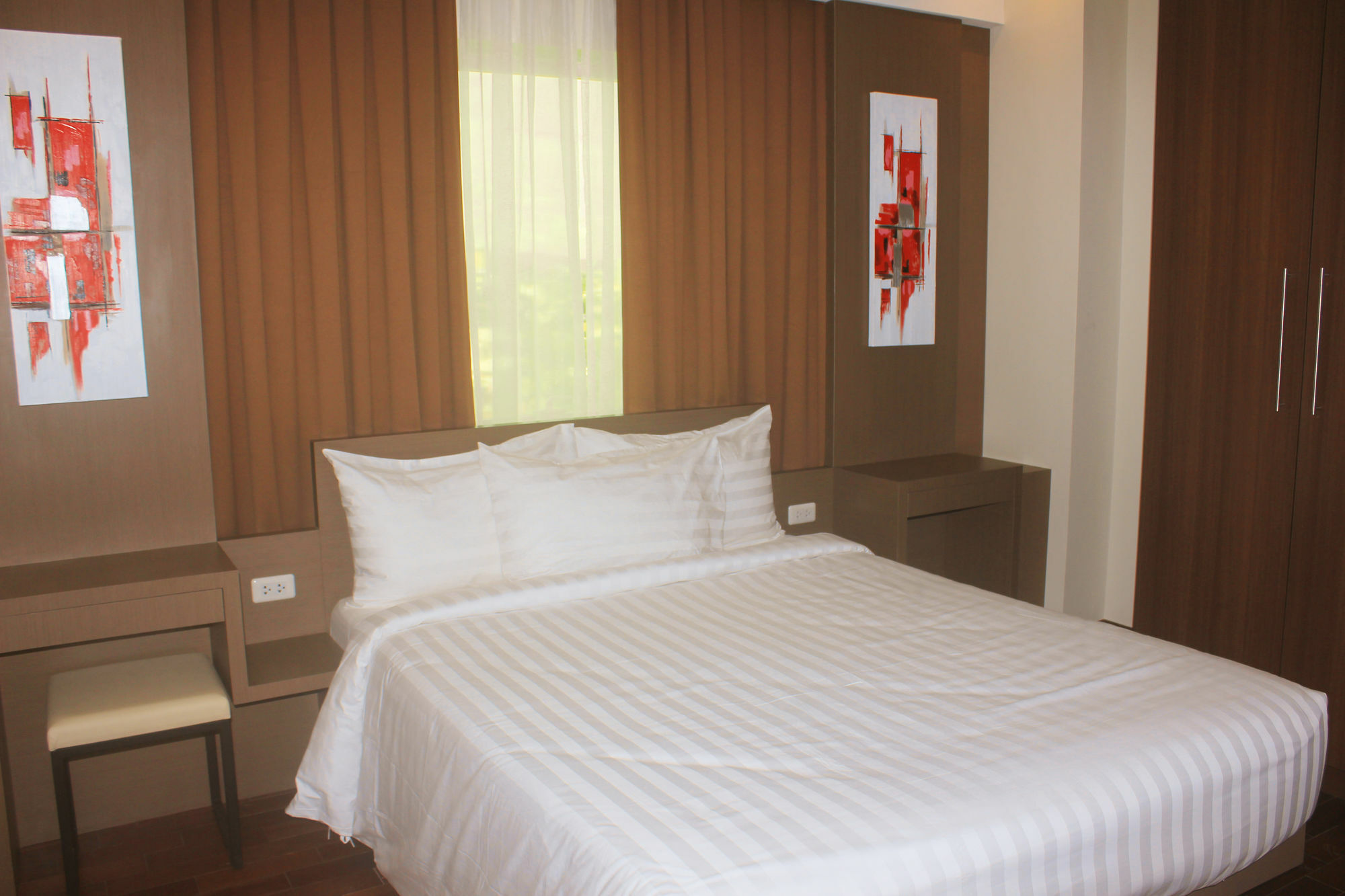 סבו Padgett Place Prime Suites מראה חיצוני תמונה